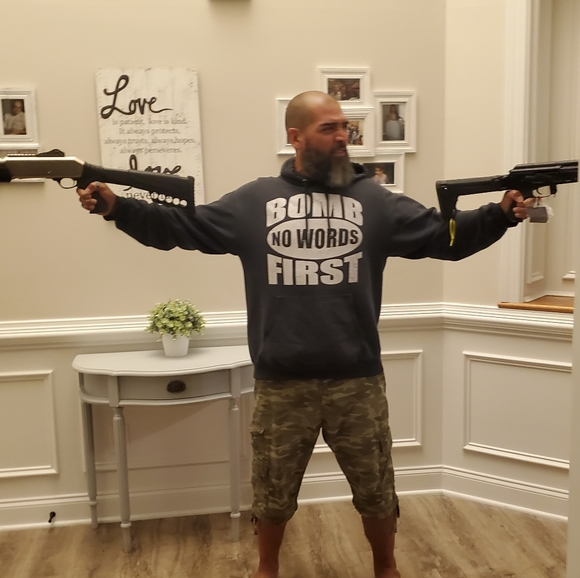 Meet your Posher - Picture 6 of 6